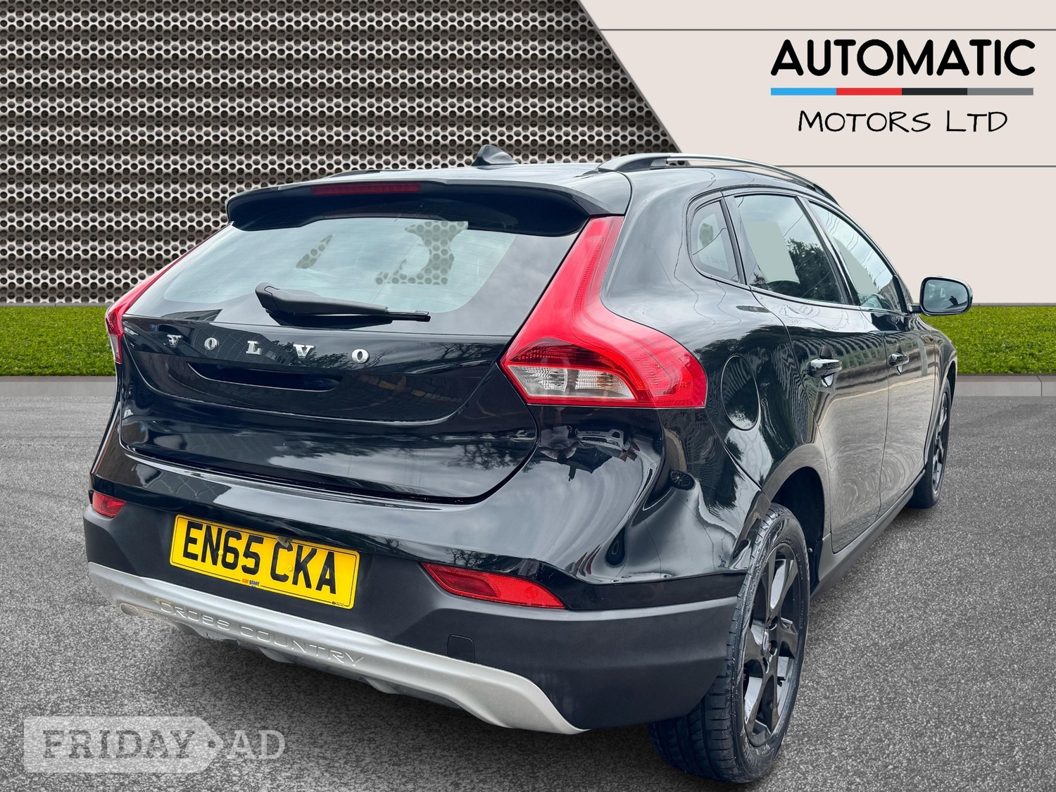 Volvo V40 Cross Country 2015 - Cars