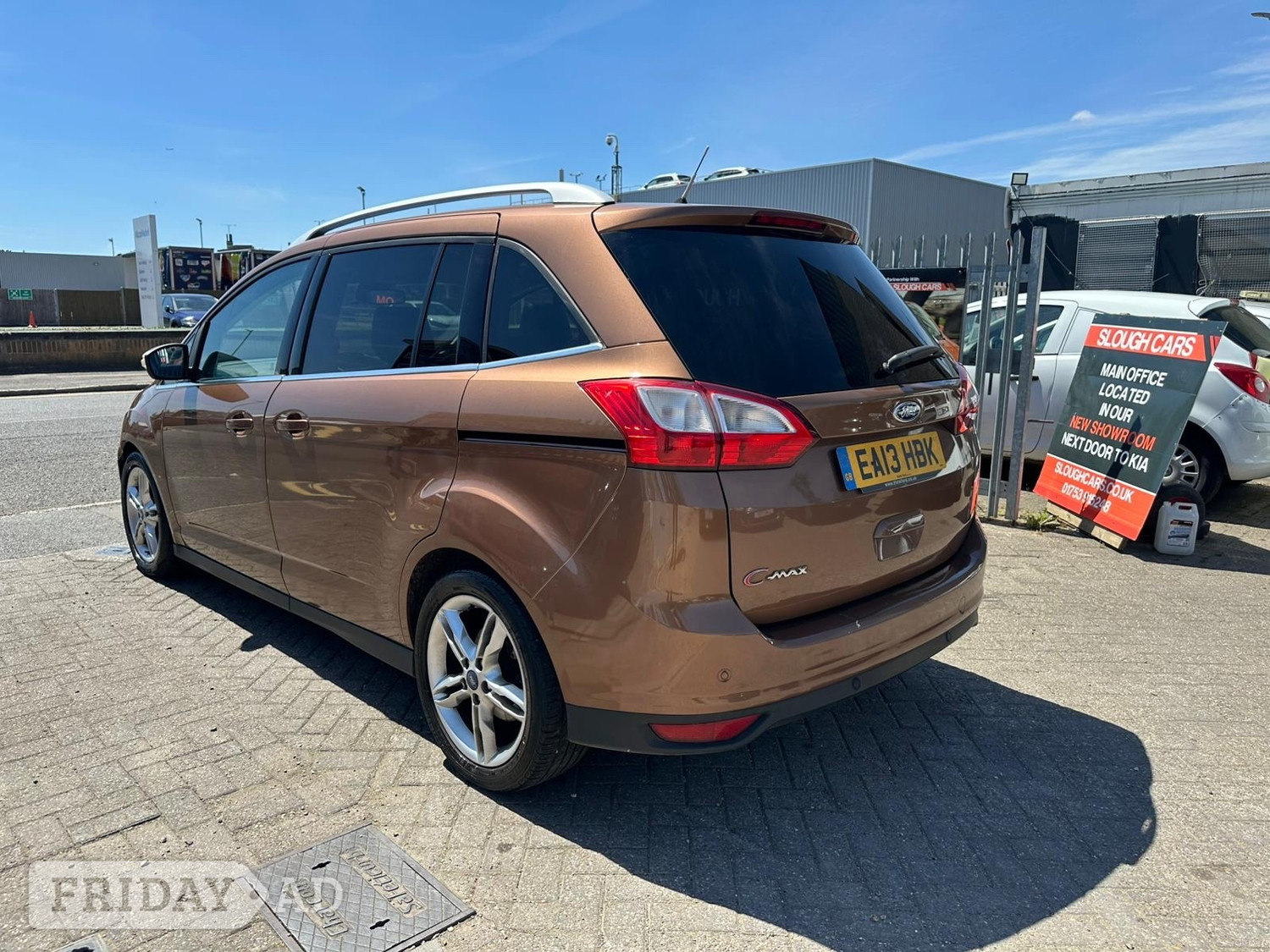 [ berth ]Ford Grand C-MAX