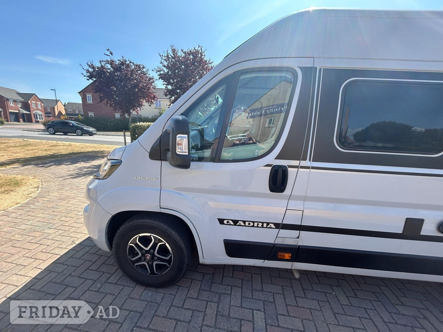 Adria Twin Supreme 2022 for sale - Motorhomes & Caravans