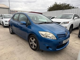Toyota Auris 2011
