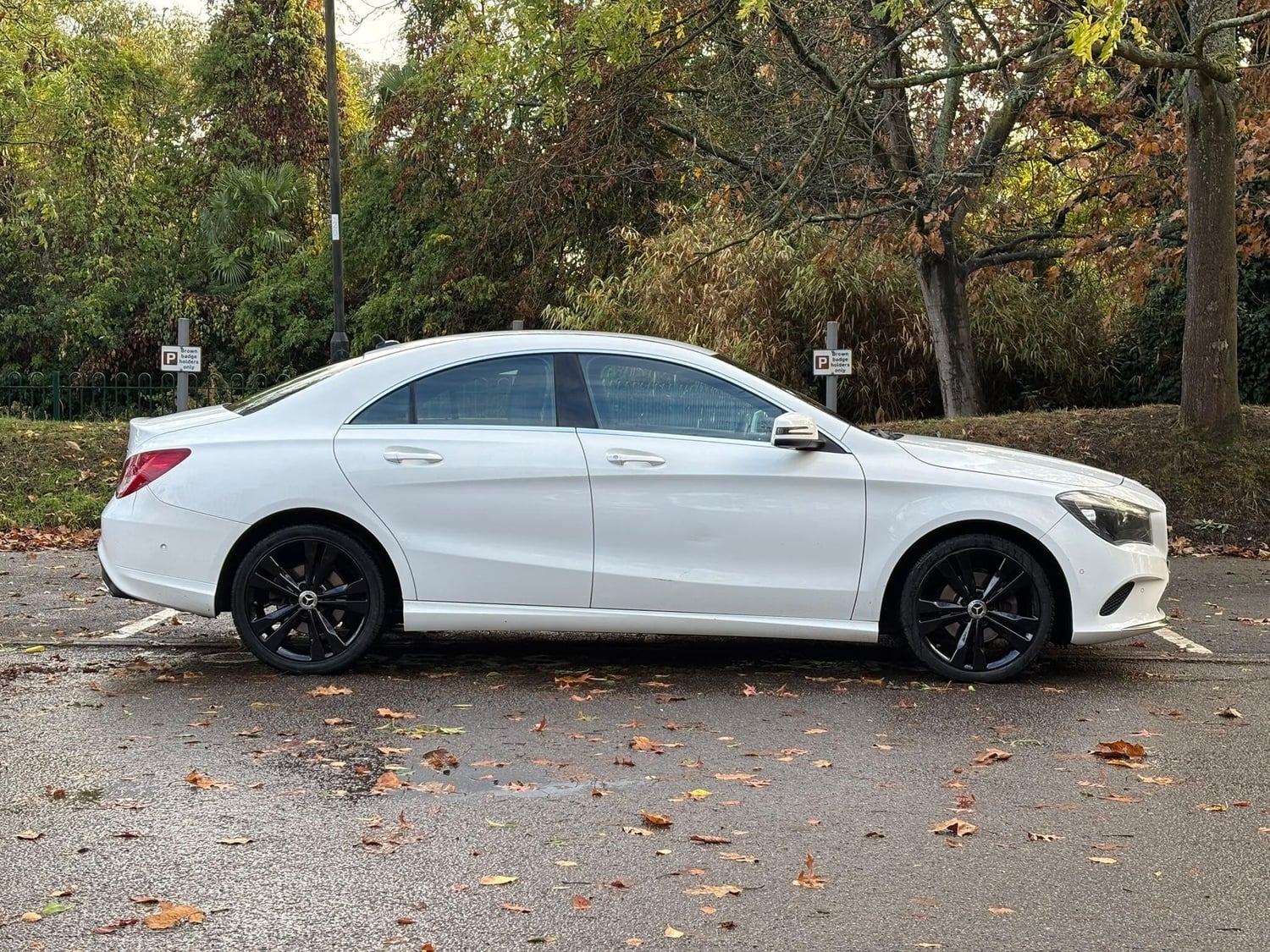 [ berth ]Mercedes-Benz CLA Class