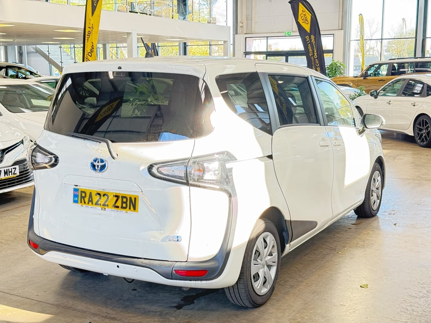 [ berth ]Toyota Sienta
