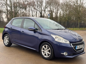 Peugeot 208 2015