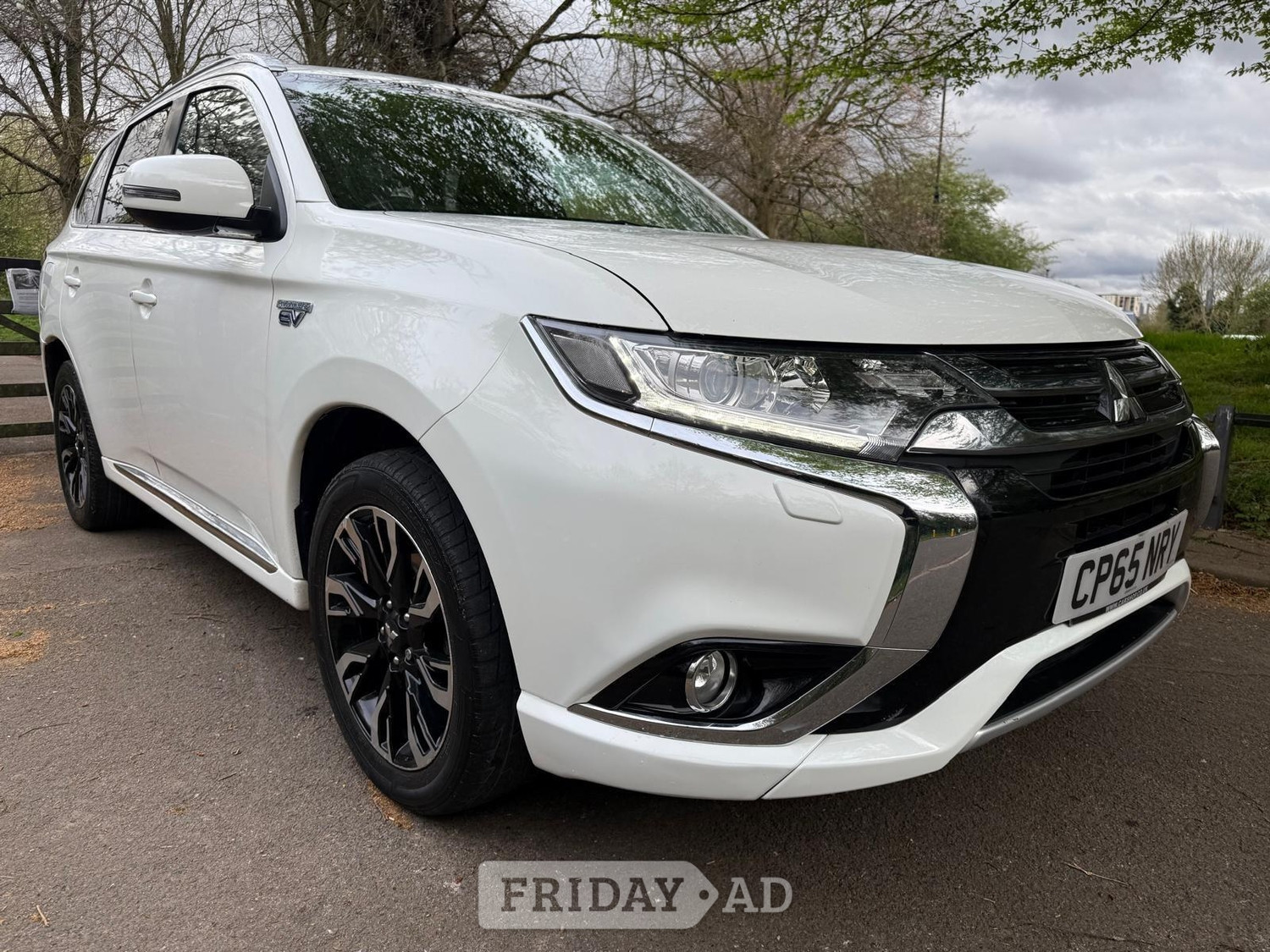 Mitsubishi Outlander 2016 in Barnet