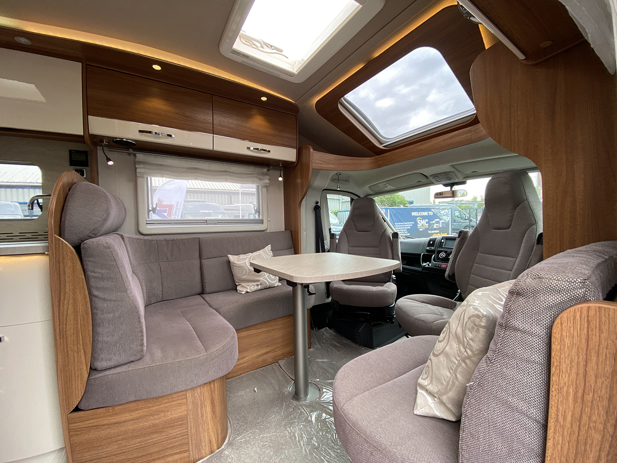[2 berth ]Frankia Selection T 72 FD
