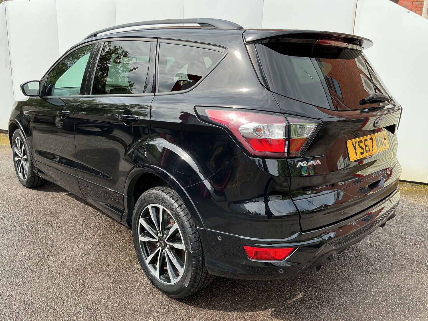 Ford Kuga 2017 - Cars