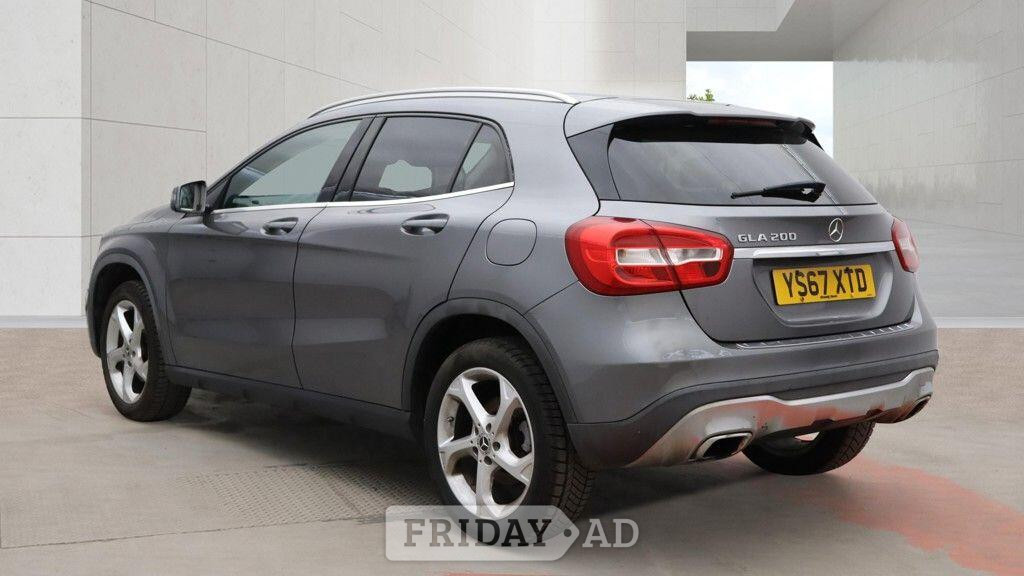 [ berth ]Mercedes-Benz GLA