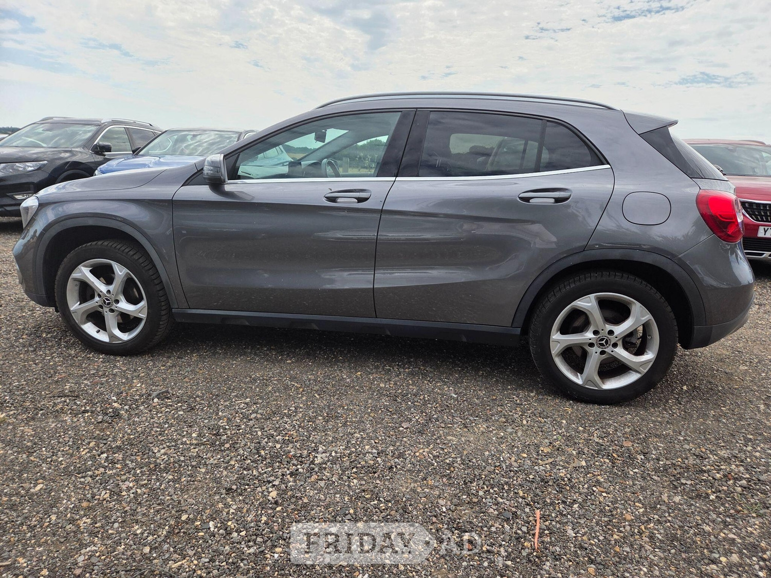 Mercedes-Benz GLA 2017 - Cars