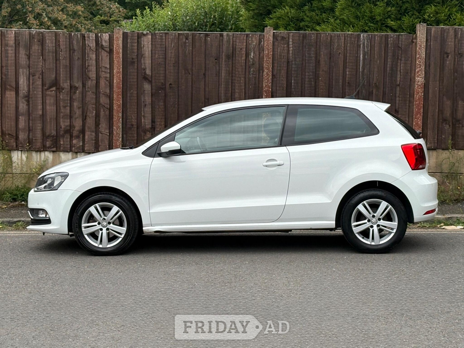 Volkswagen Polo 2016 - Cars