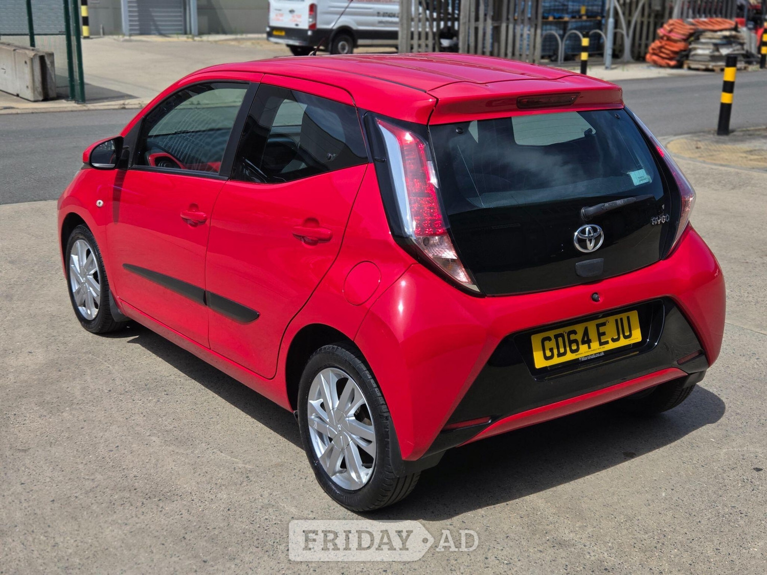 Toyota Aygo 2015 - Cars in Slough