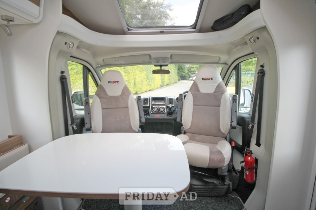 Pilote SENSATION P650 2018 for sale - Motorhomes & Caravans