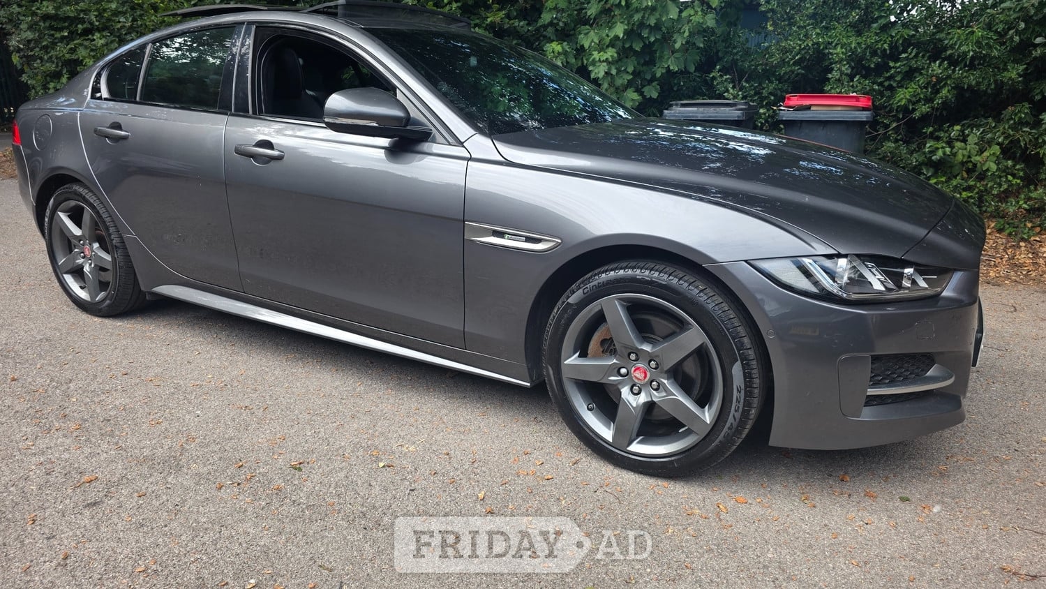 [ berth ]Jaguar XE