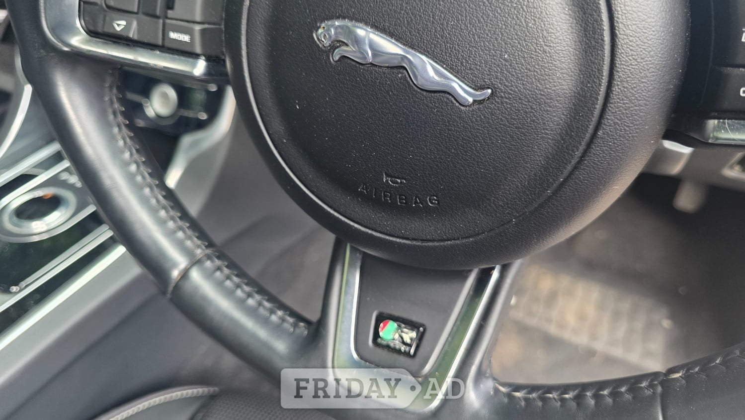 Jaguar XE 2016 - Cars