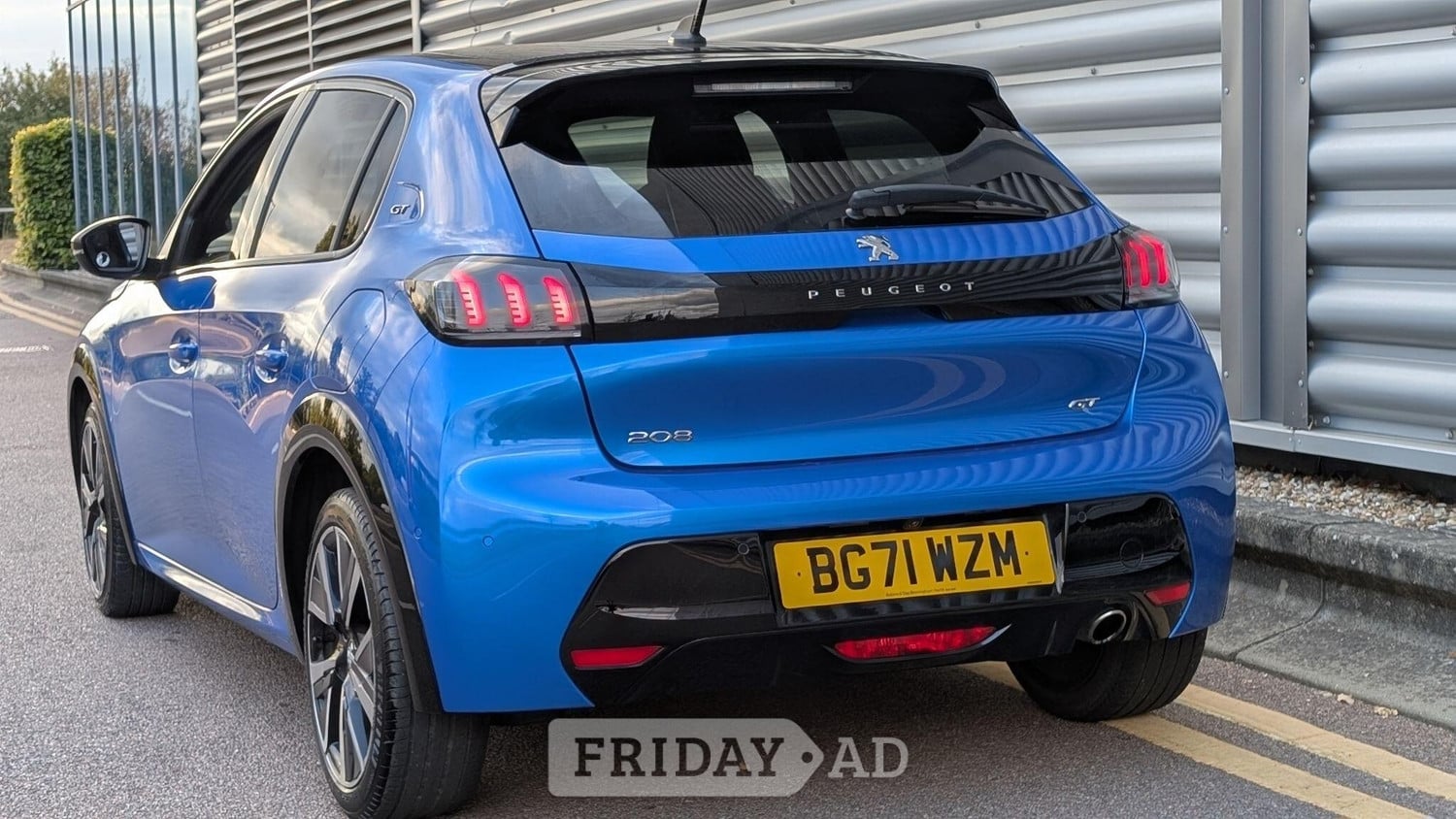 [ berth ]Peugeot 208