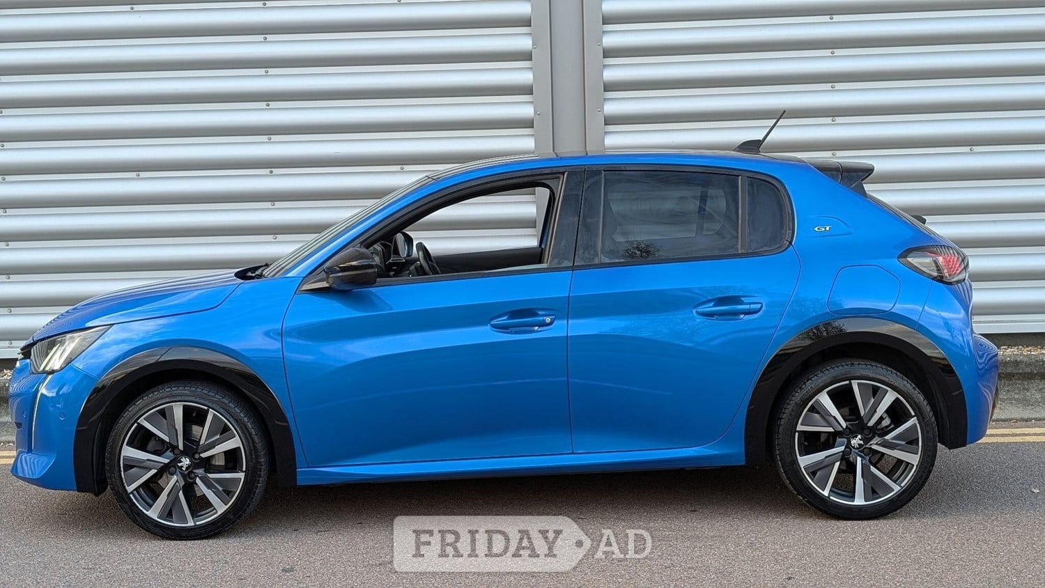 Peugeot 208 2022 - Cars in St. Albans