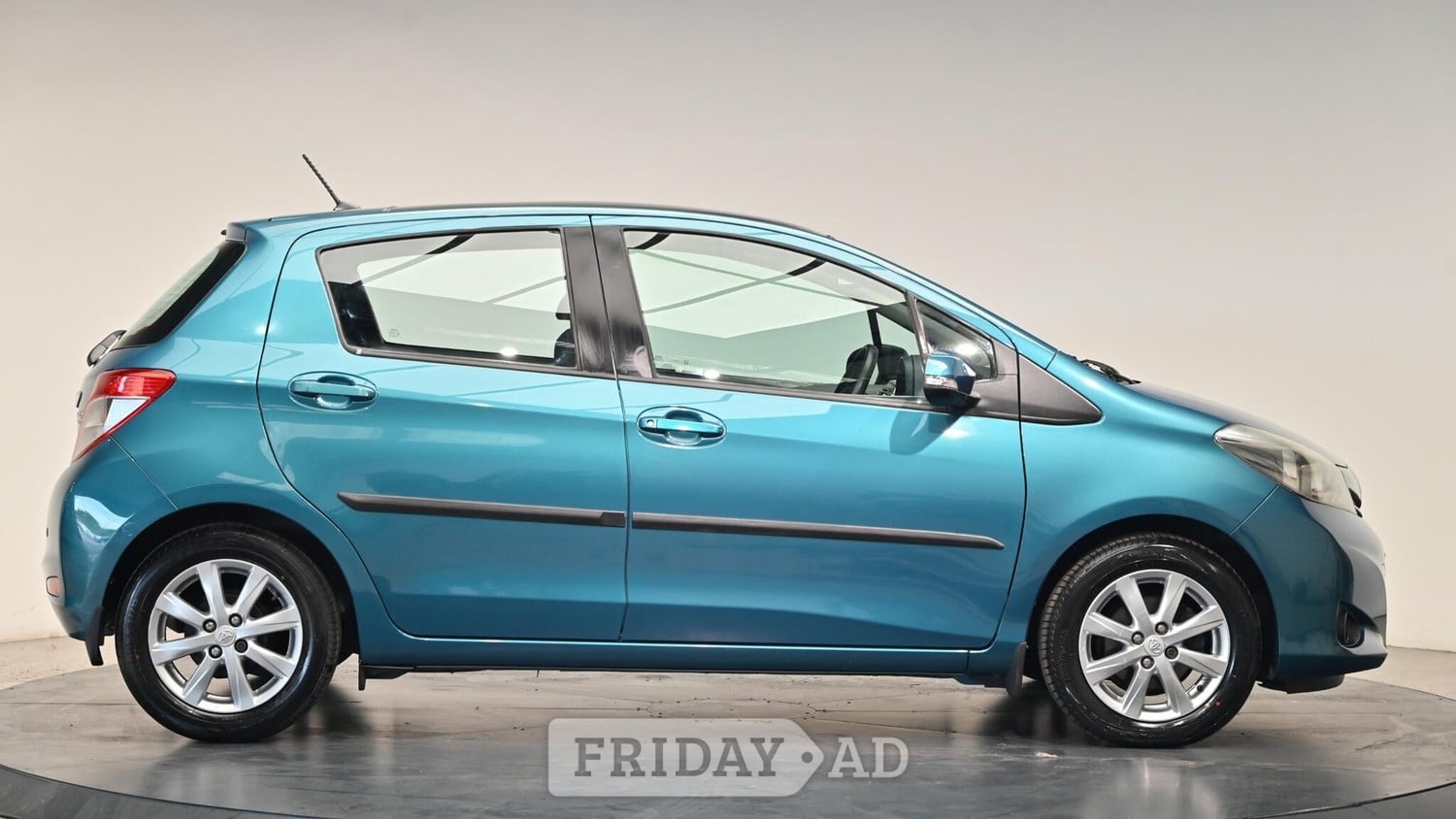 Toyota Yaris 2011 - Cars in Cullompton
