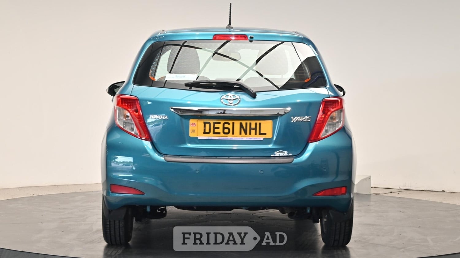 Toyota Yaris 2011 - Cars