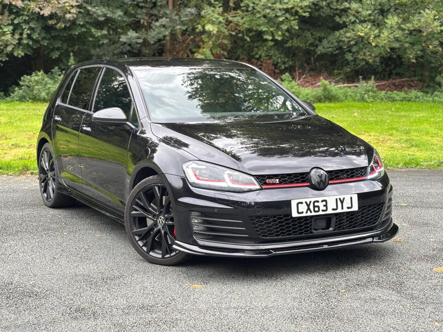 Volkswagen Golf 2013 - Cars