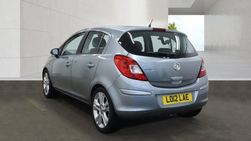 [ berth ]Vauxhall Corsa