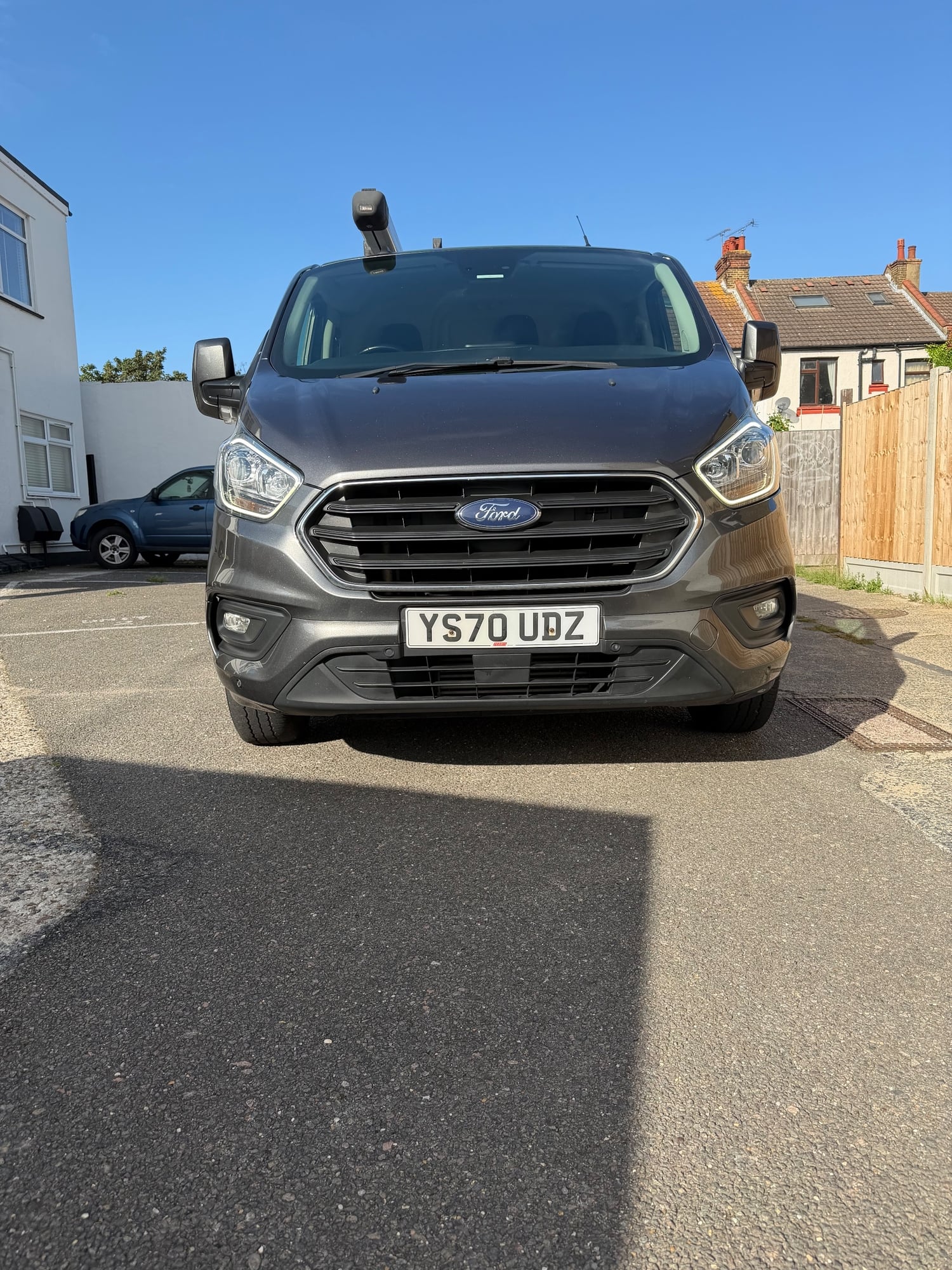[ berth ]Ford Transit Custom