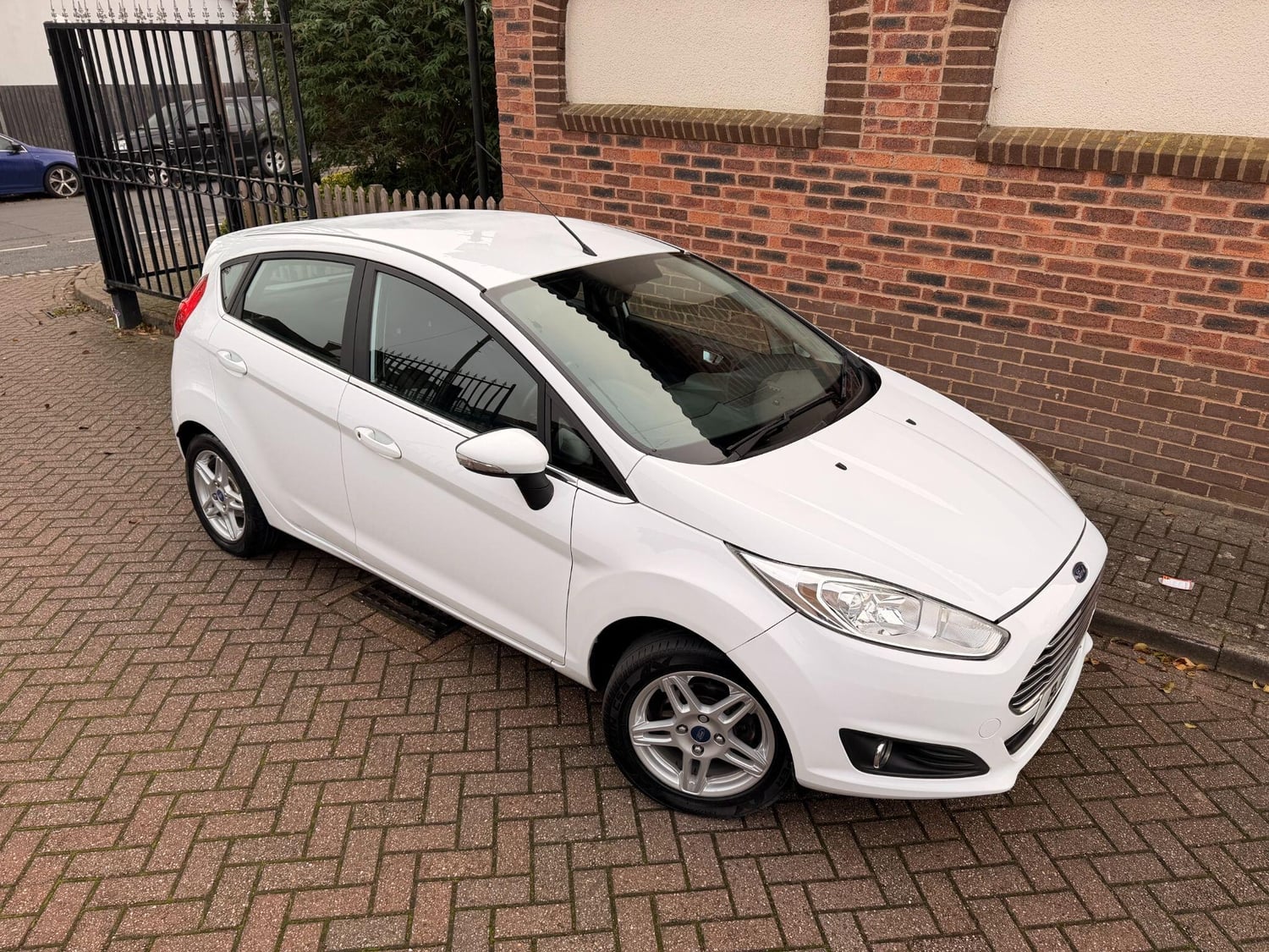 [ berth ]Ford Fiesta
