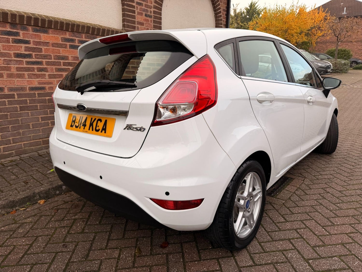 Ford Fiesta 2014 - Cars