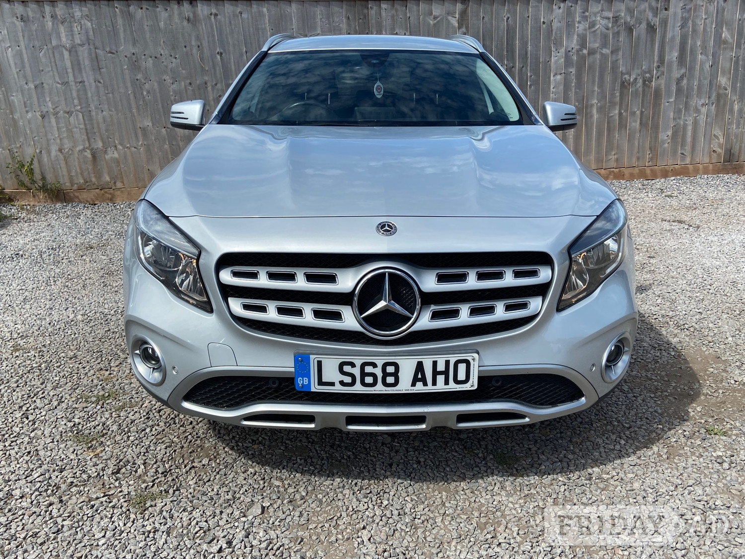 [ berth ]Mercedes-Benz GLA