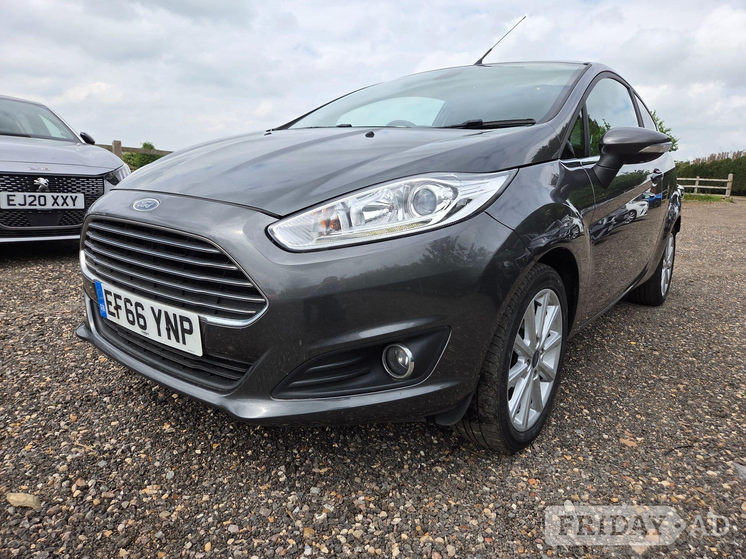 [ berth ]Ford Fiesta