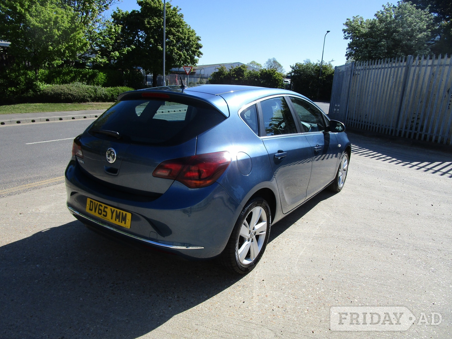 Vauxhall Astra 2015 - Cars in Portsmouth