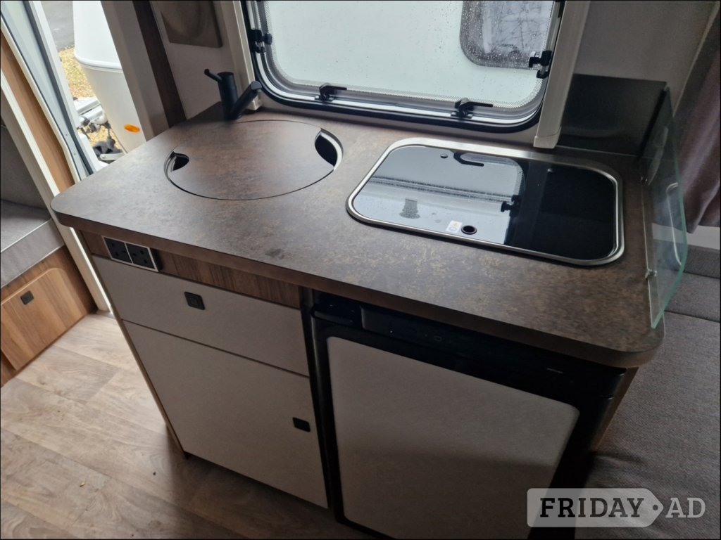 [3 berth ]Eriba Touring 530