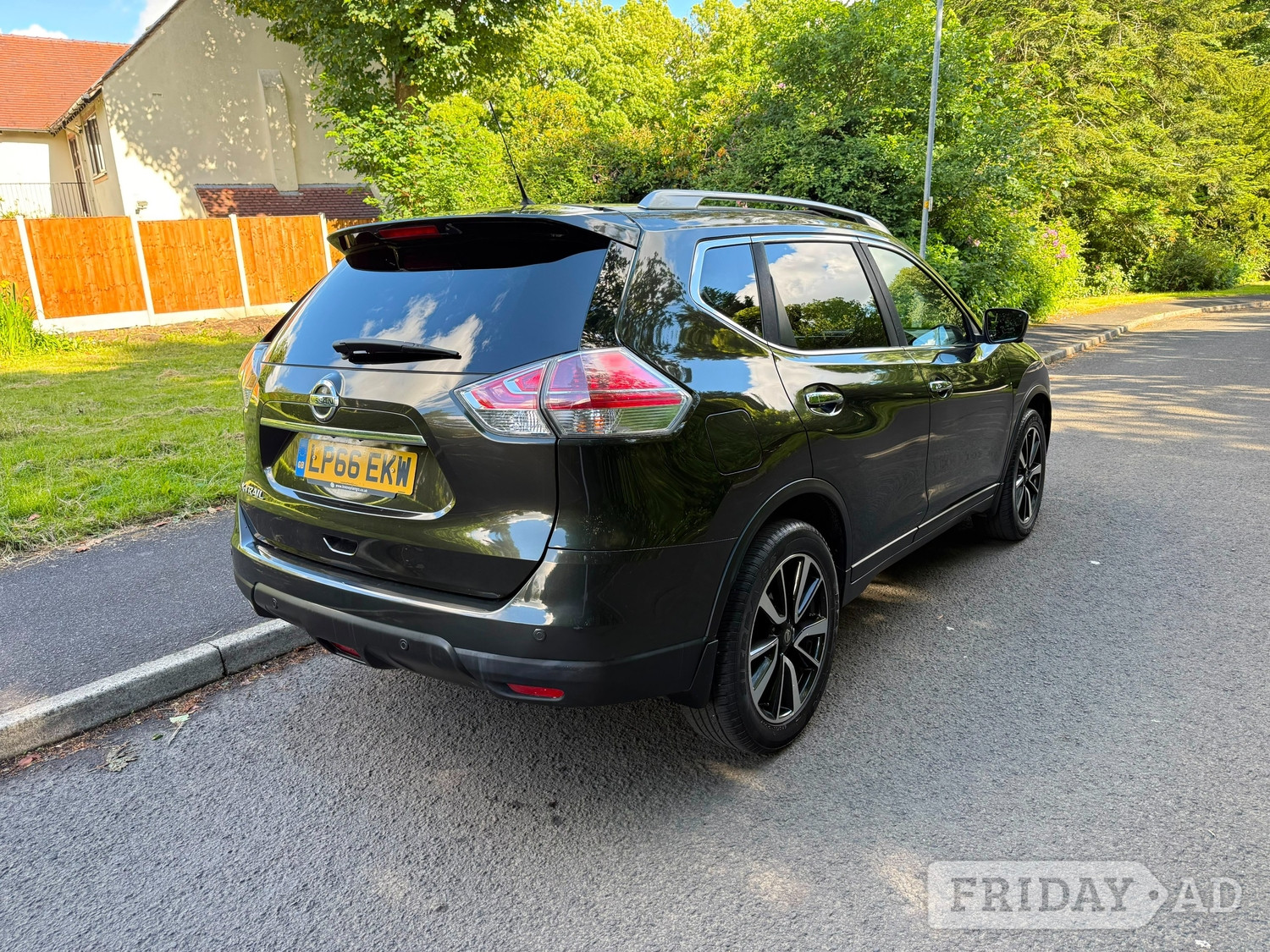 [ berth ]Nissan X-Trail