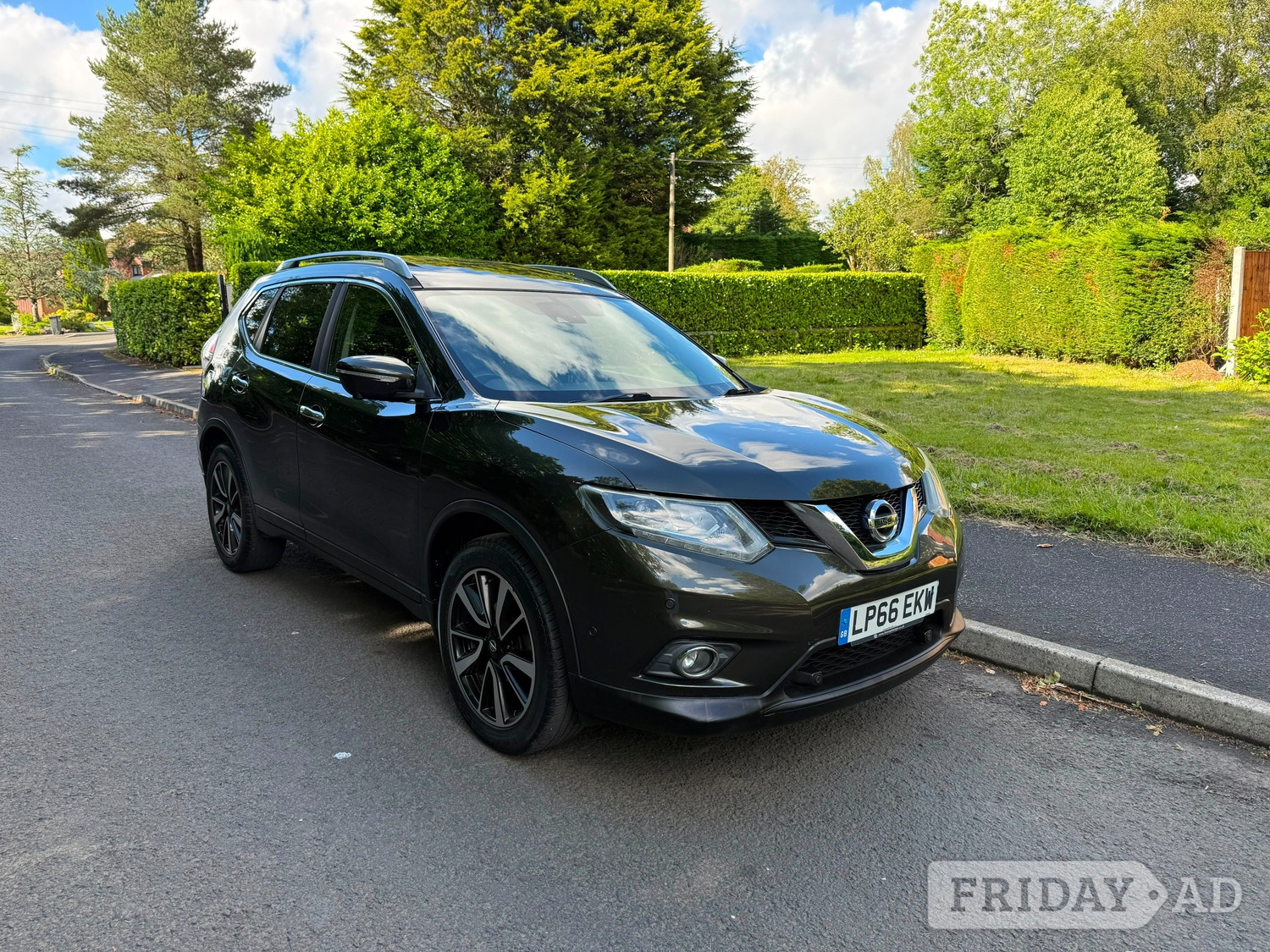 Nissan X-Trail 2017 in Bolton