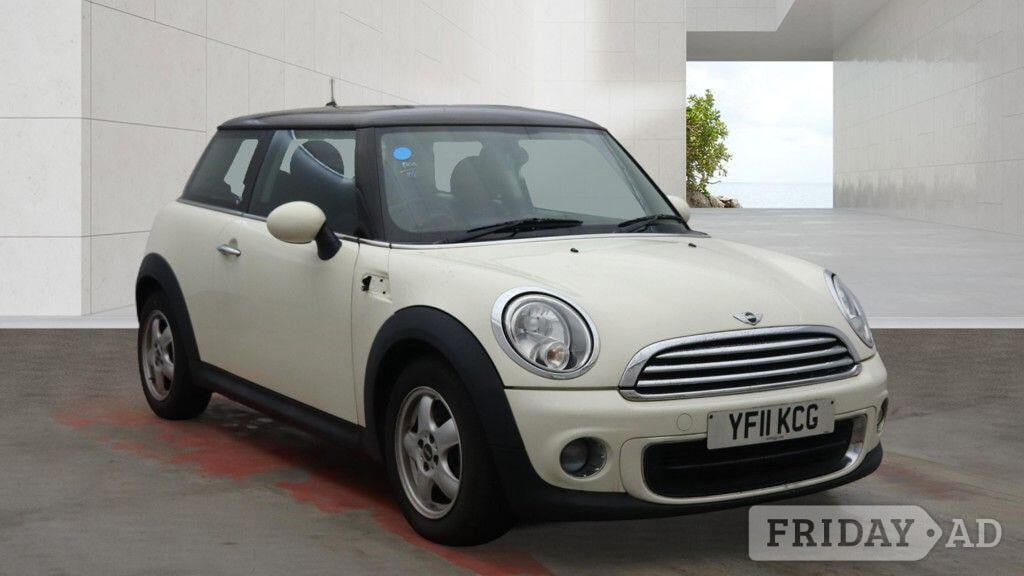 Mini Hatch 2011 in Uxbridge