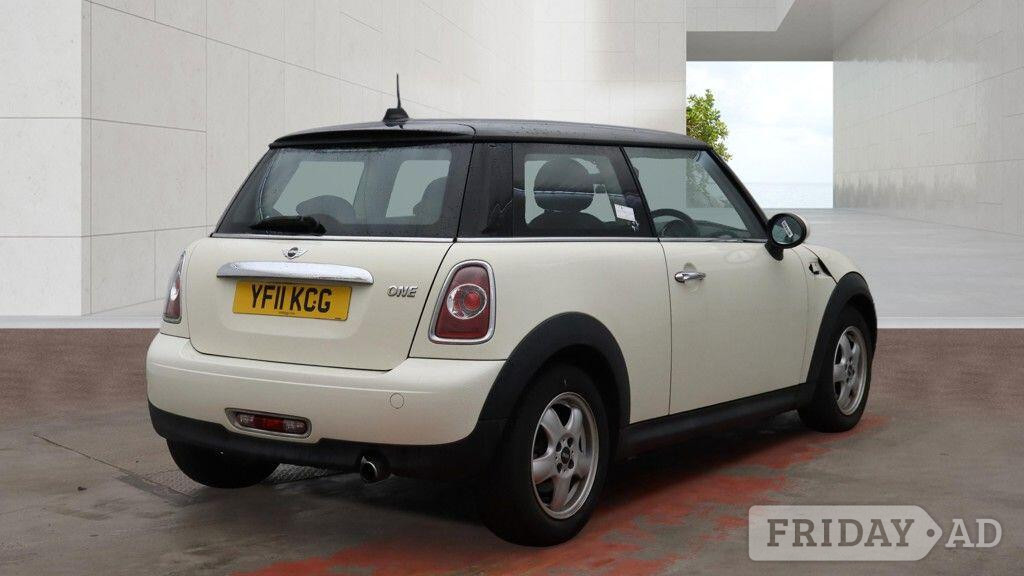 Mini Hatch 2011 - Cars in Uxbridge