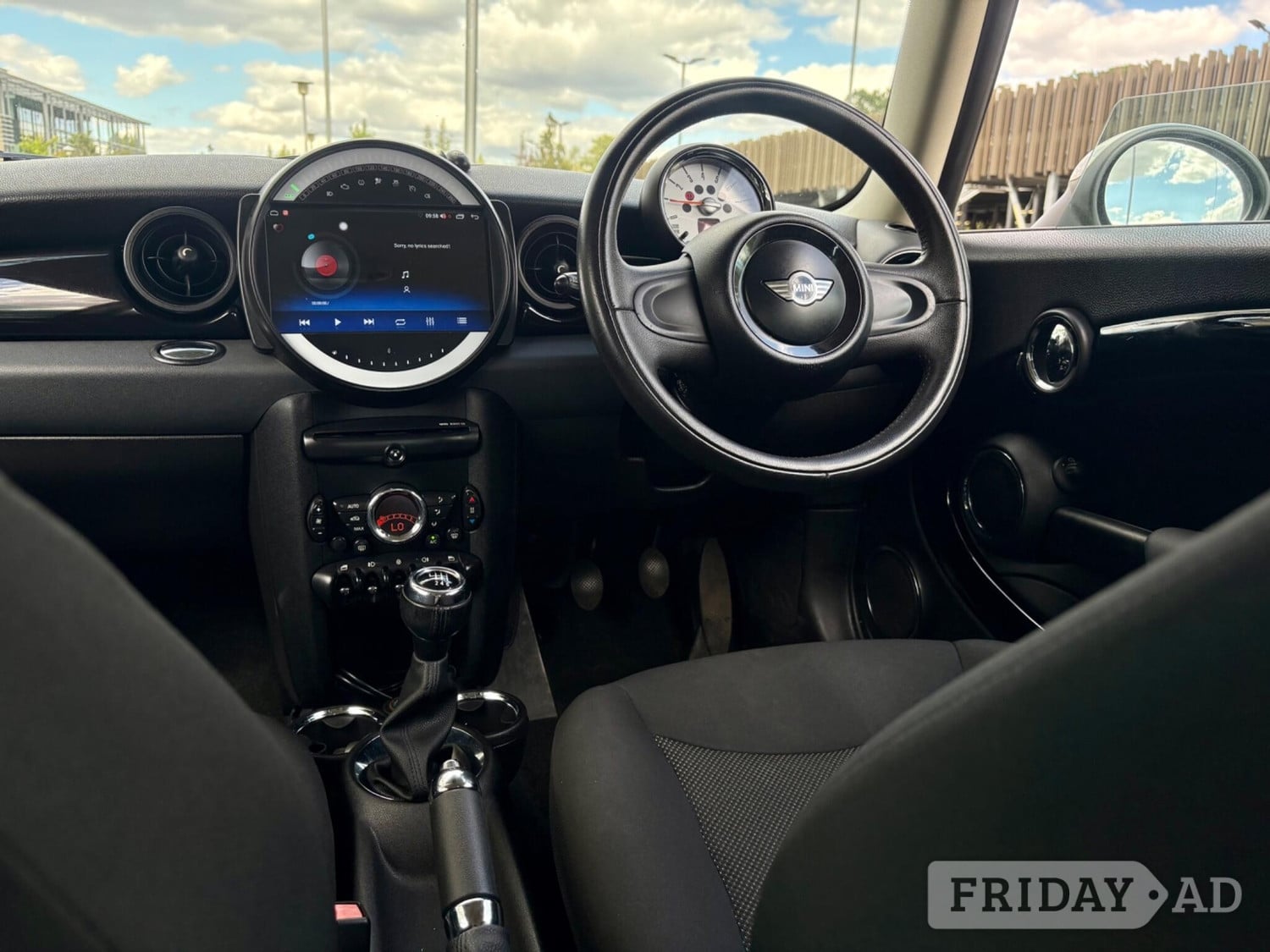 Mini Hatch 2011 - Cars in Uxbridge