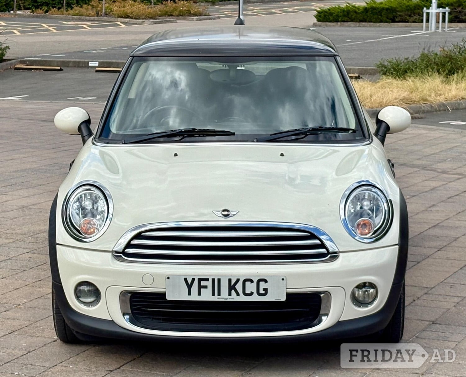 Mini Hatch 2011 - Cars
