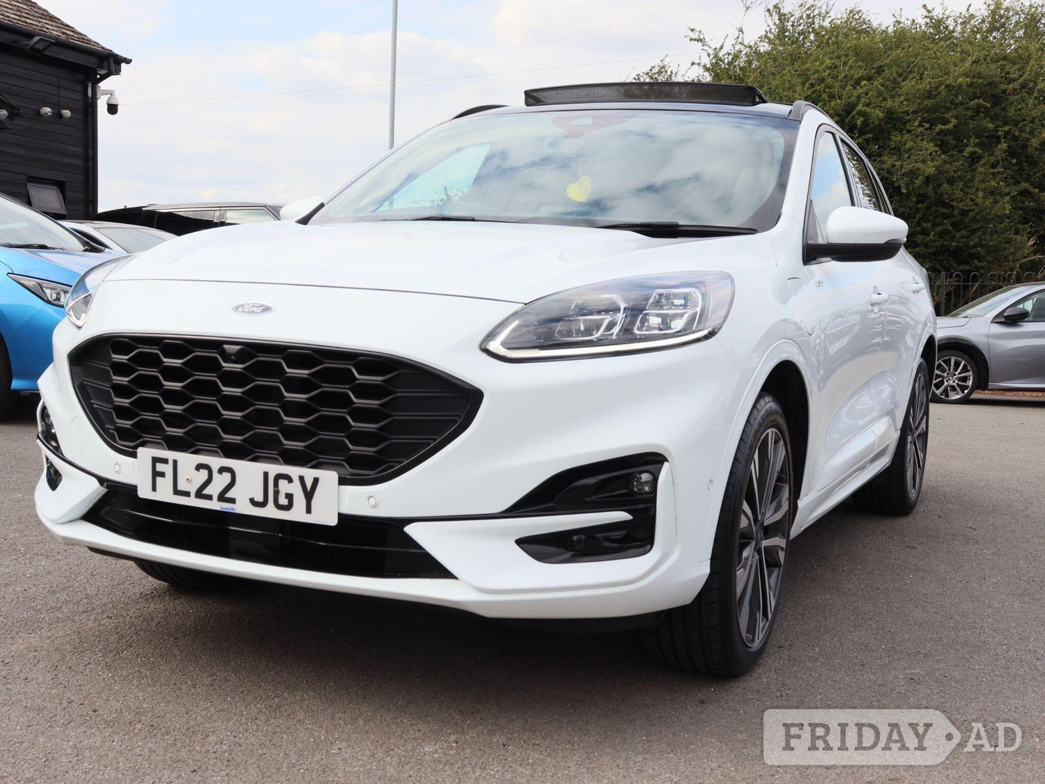 [ berth ]Ford Kuga