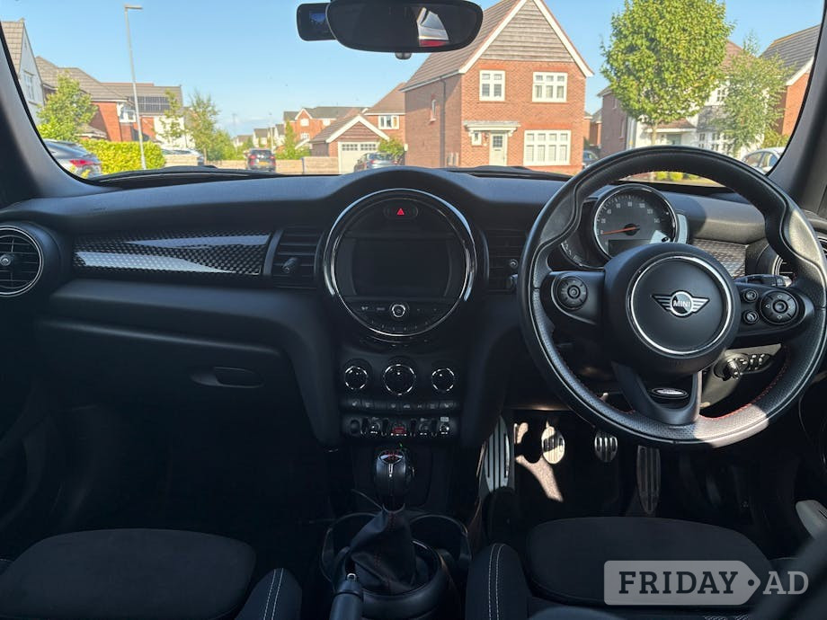 Mini Hatch 2020 - Cars in Storrington