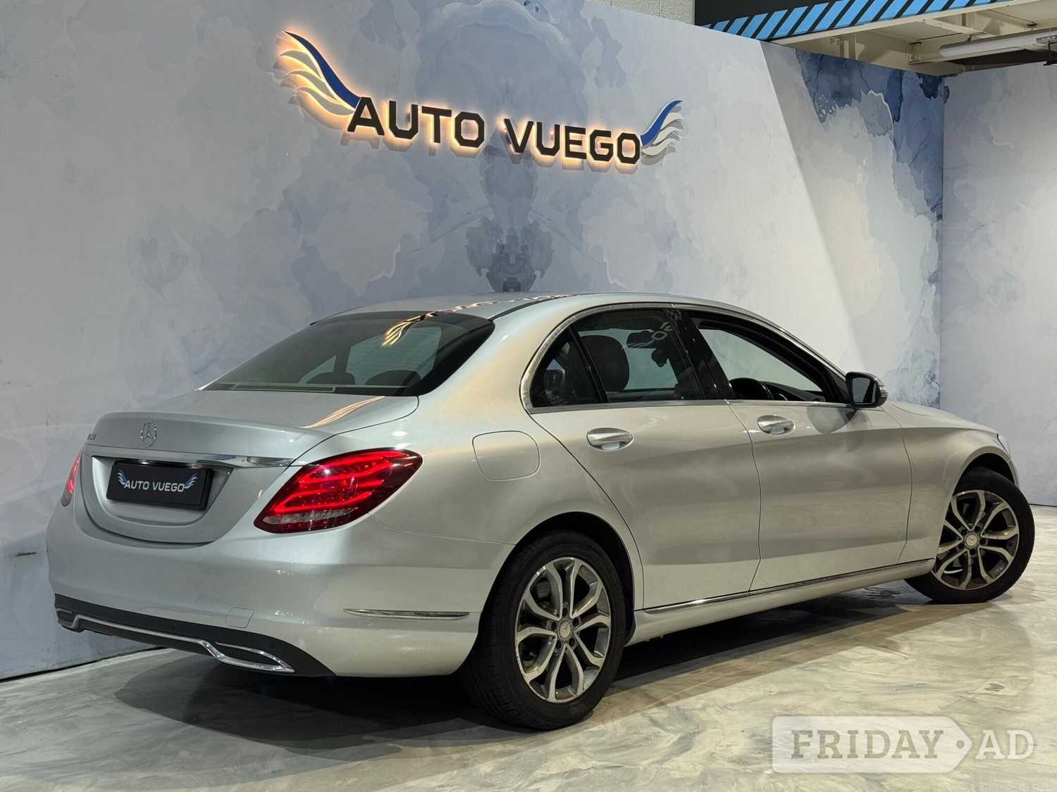 [ berth ]Mercedes-Benz C Class