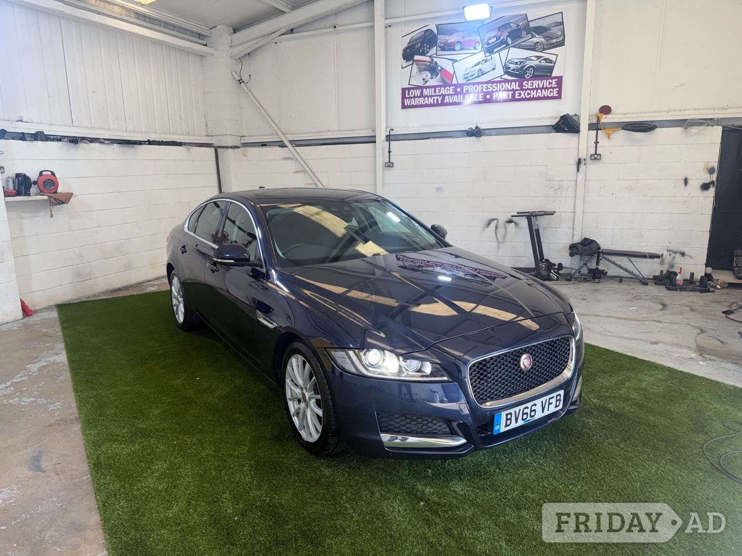Jaguar XF 2016 in Dewsbury
