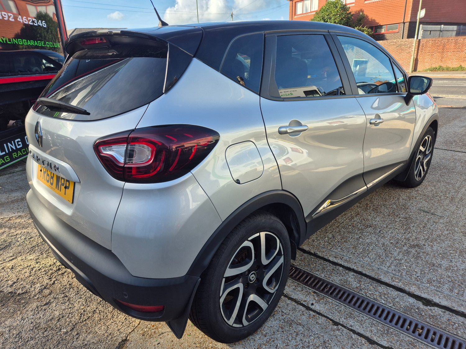 Renault Captur 2018 - Cars in Hayling Island