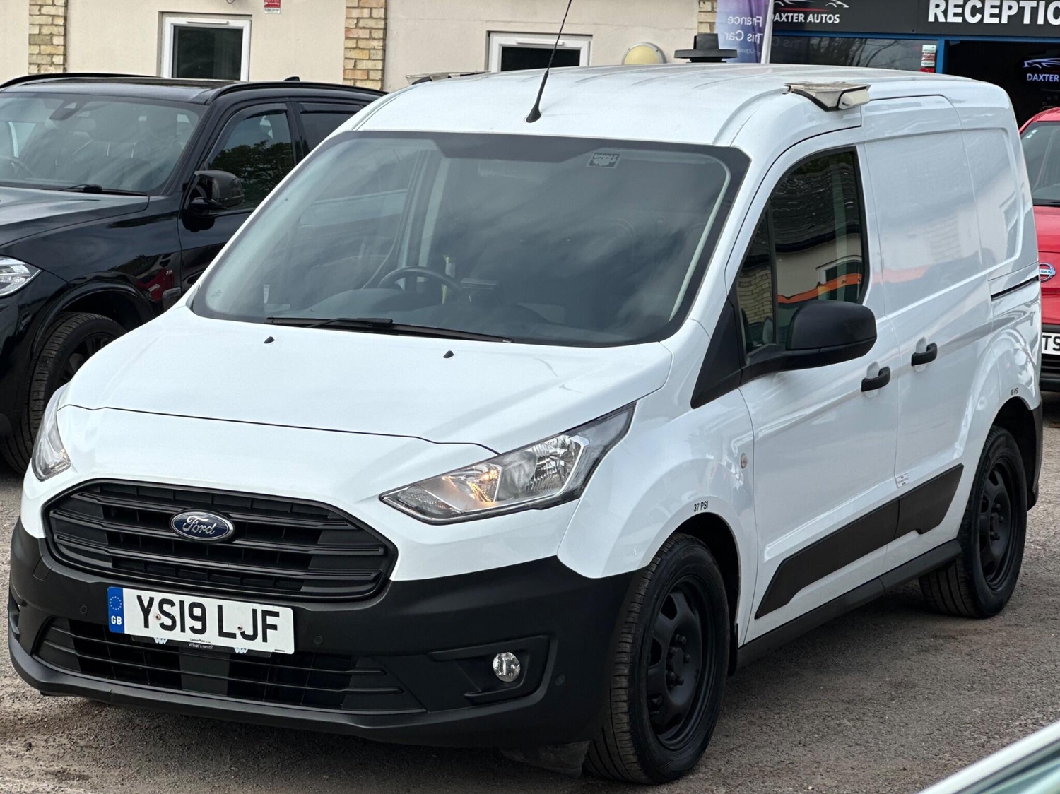 [ berth ]Ford Transit Connect