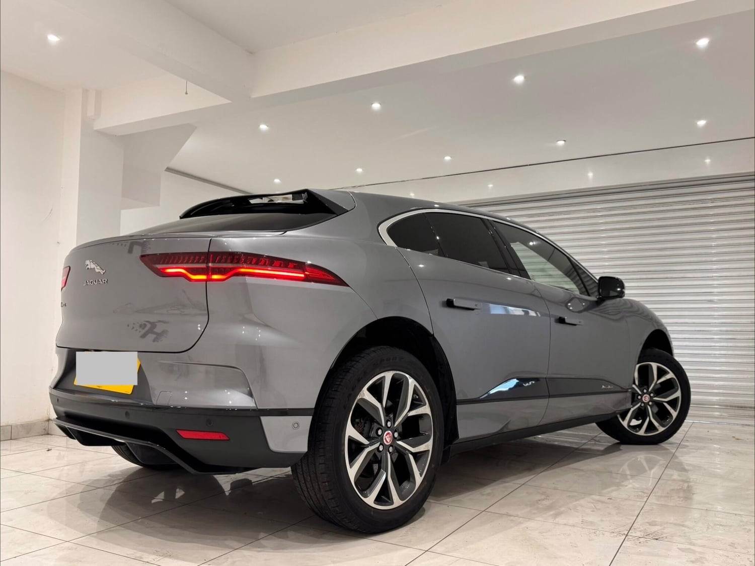 [ berth ]Jaguar I-Pace