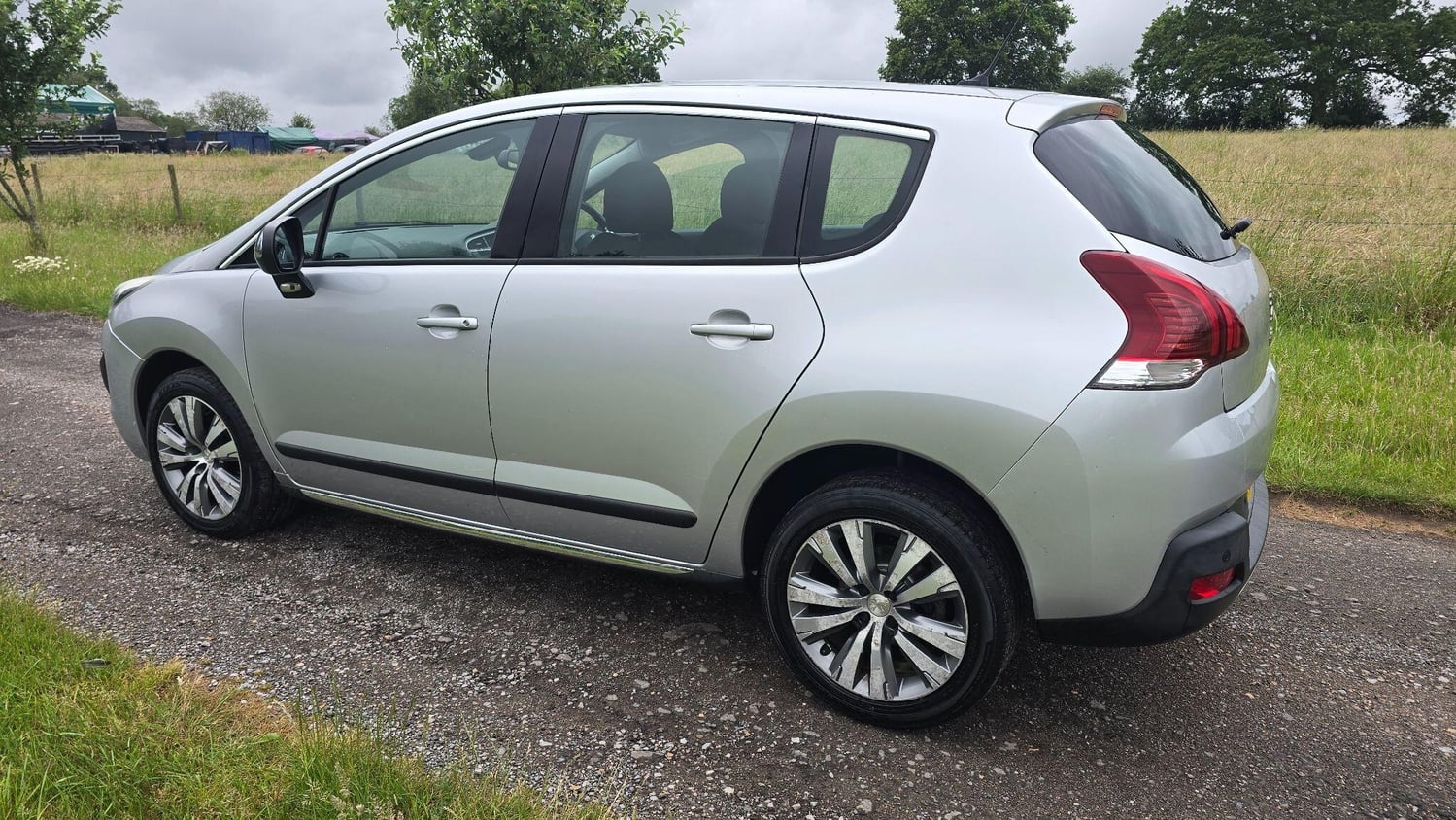 Peugeot 3008 2015 - Cars