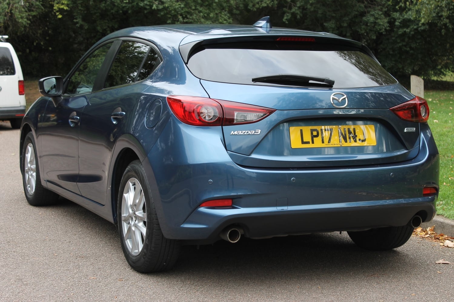 [ berth ]Mazda 3