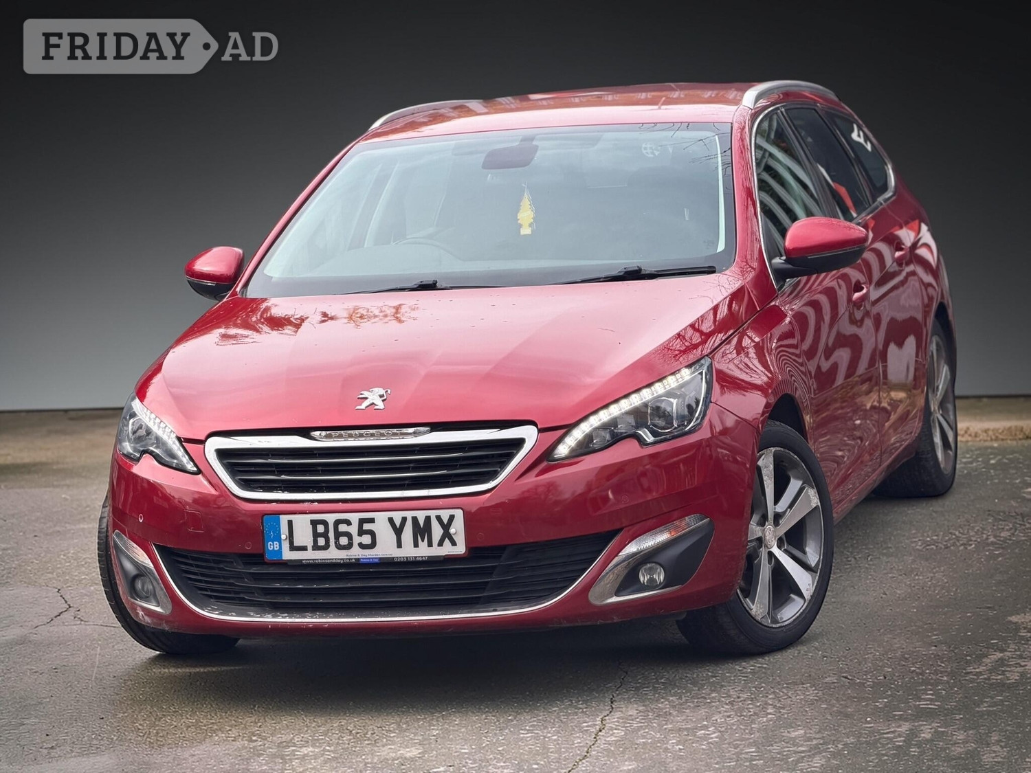 Peugeot 308 SW 2016 - Cars in Staines
