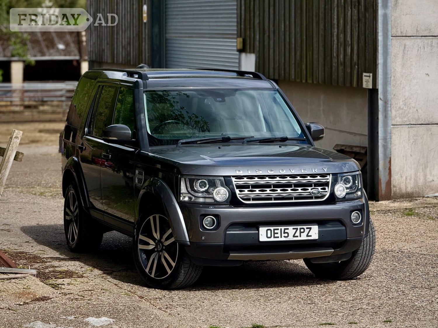 Land Rover Discovery 4 2015 in Upper North Dean