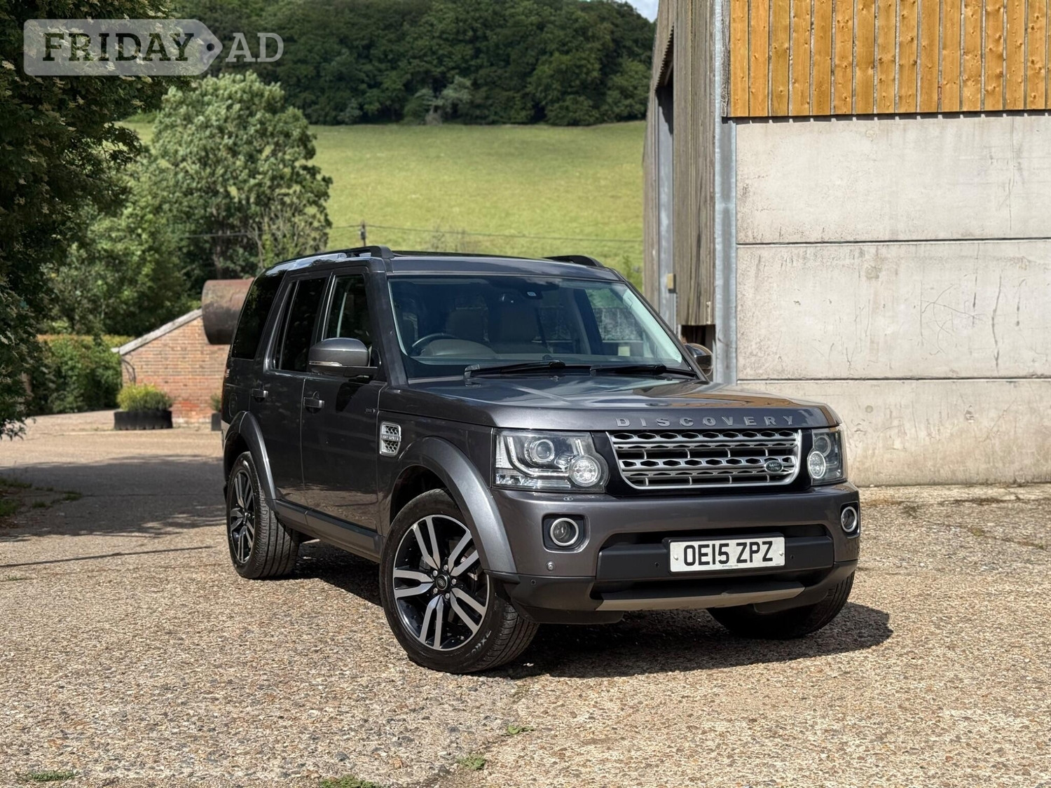 Land Rover Discovery 4 2015 in Upper North Dean