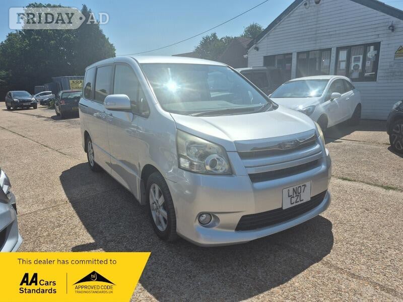 Toyota Noah 2007 in Eastleigh