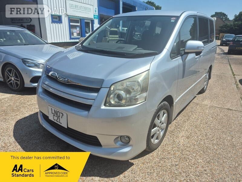 Toyota Noah 2007 - Cars in Eastleigh